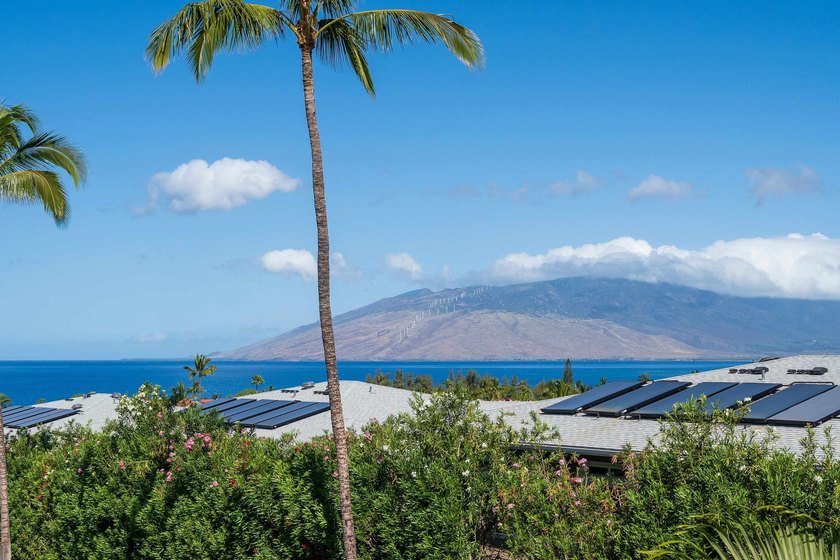 Perched at the top of Maui Kamaole affords this condo a very - photo 17