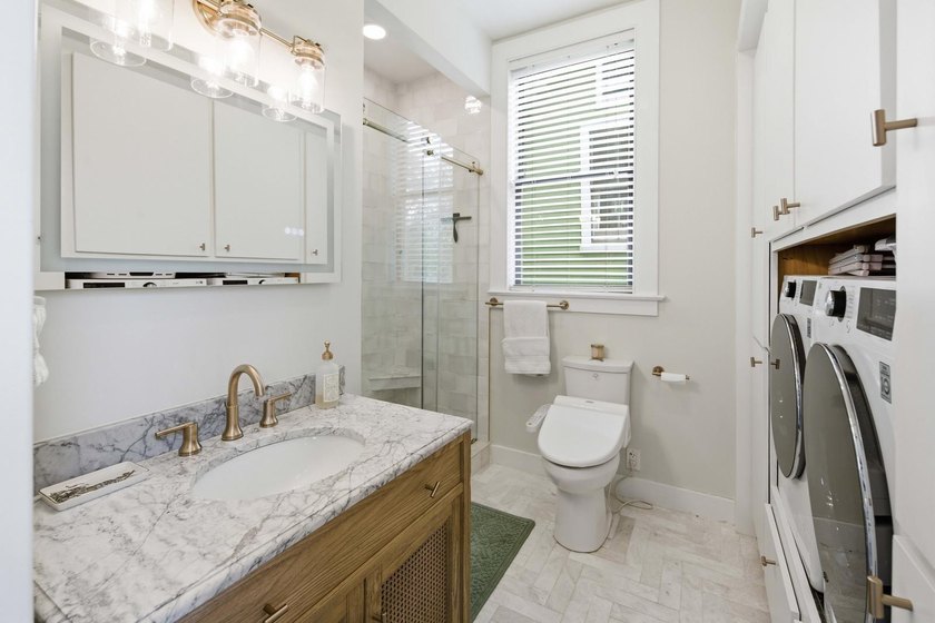 Tucked within the charming Catfiddle Street enclave in the heart - photo 22