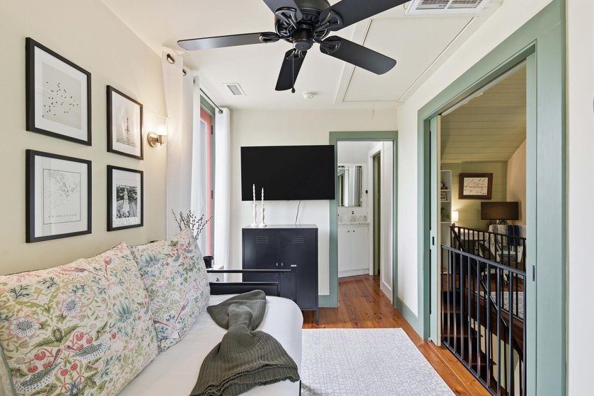 Tucked within the charming Catfiddle Street enclave in the heart - photo 38
