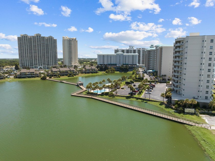 Private Rooftop! Experience breathtaking views of the Emerald - photo 43