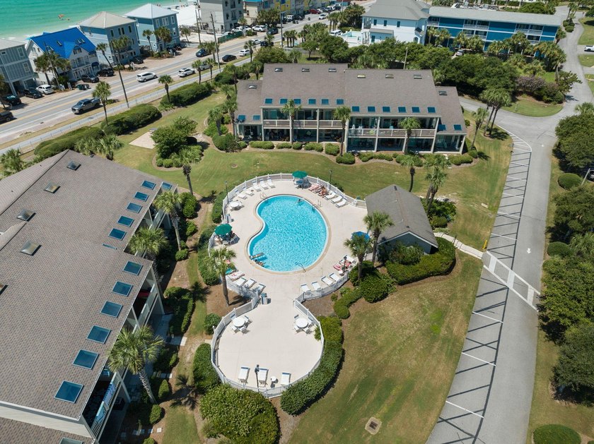 Private Rooftop! Experience breathtaking views of the Emerald - photo 44