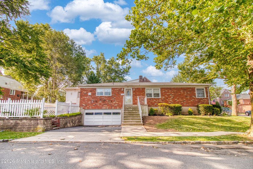 Come see this well maintained 3-bedroom home in the heart of - photo 3