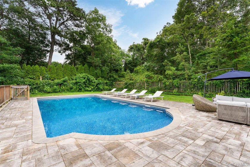 Discover an exceptional offering in the Hamptons-this - photo 37