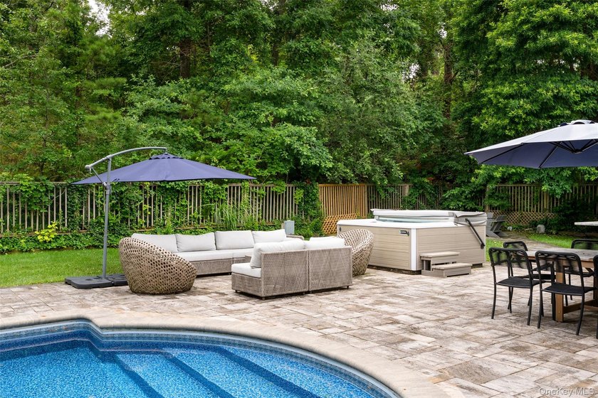 Discover an exceptional offering in the Hamptons-this - photo 42
