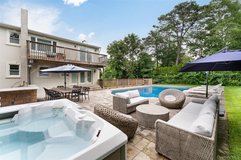 Discover an exceptional offering in the Hamptons-this - photo 46