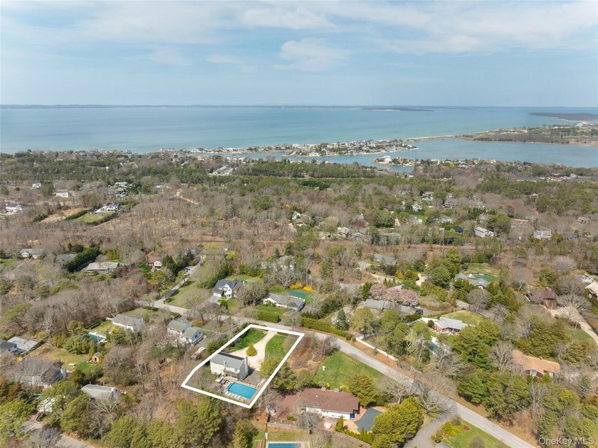 Discover an exceptional offering in the Hamptons-this - photo 50