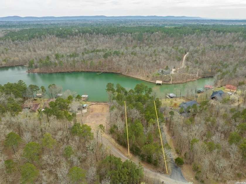 Great buildable lot directly on Lake Hamilton. Water and - photo 3