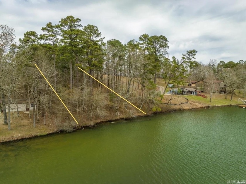 Great buildable lot directly on Lake Hamilton. Water and - photo 8