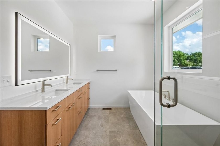 Spectacular, one-of-a kind home overlooking the 14th hole of the - photo 22
