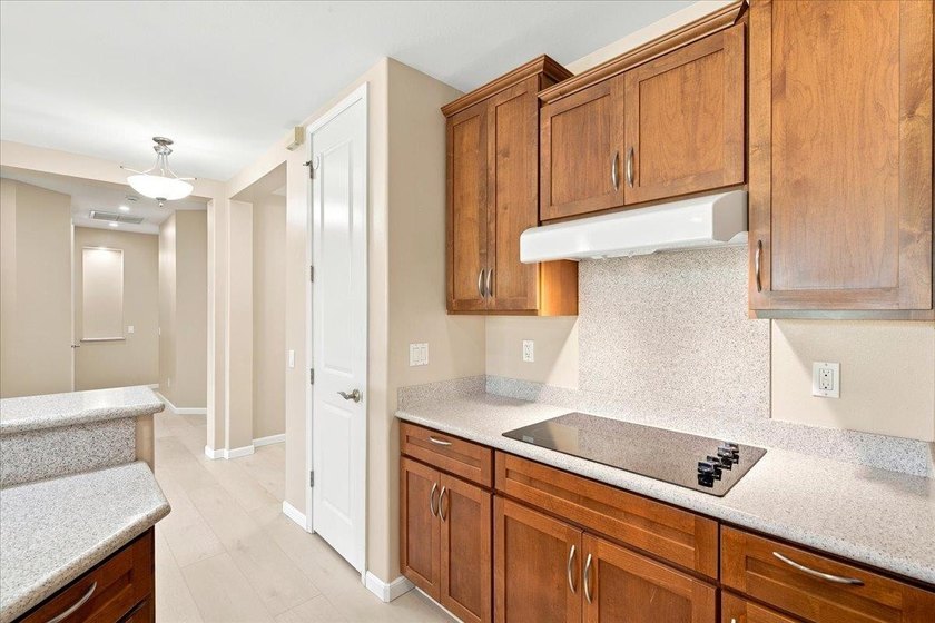 Prestigious Moana Estates Single-Level Gem. This beautifully - photo 23