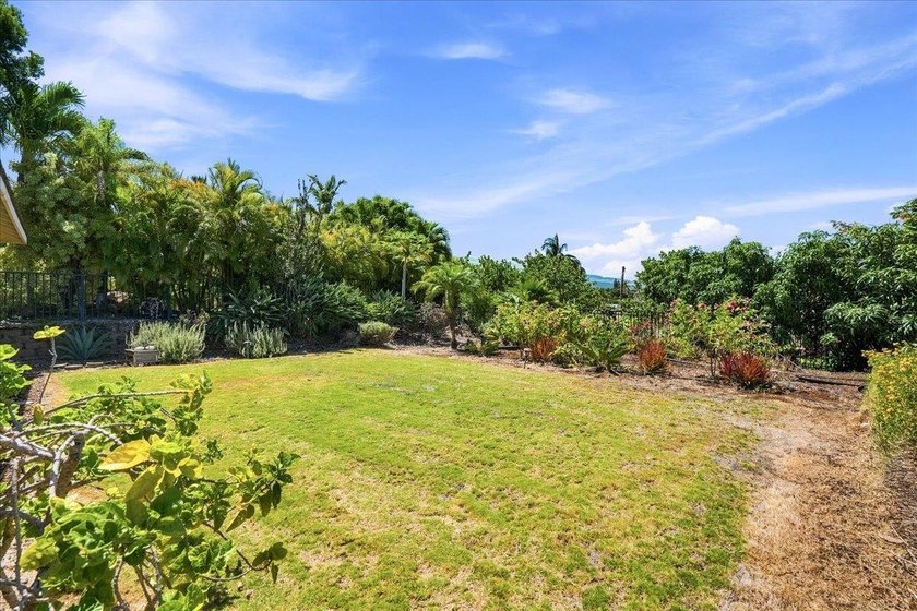 Prestigious Moana Estates Single-Level Gem. This beautifully - photo 29