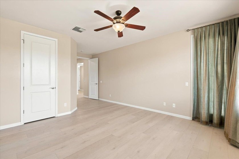 Prestigious Moana Estates Single-Level Gem. This beautifully - photo 35