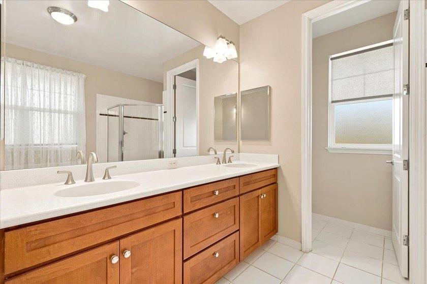 Prestigious Moana Estates Single-Level Gem. This beautifully - photo 38