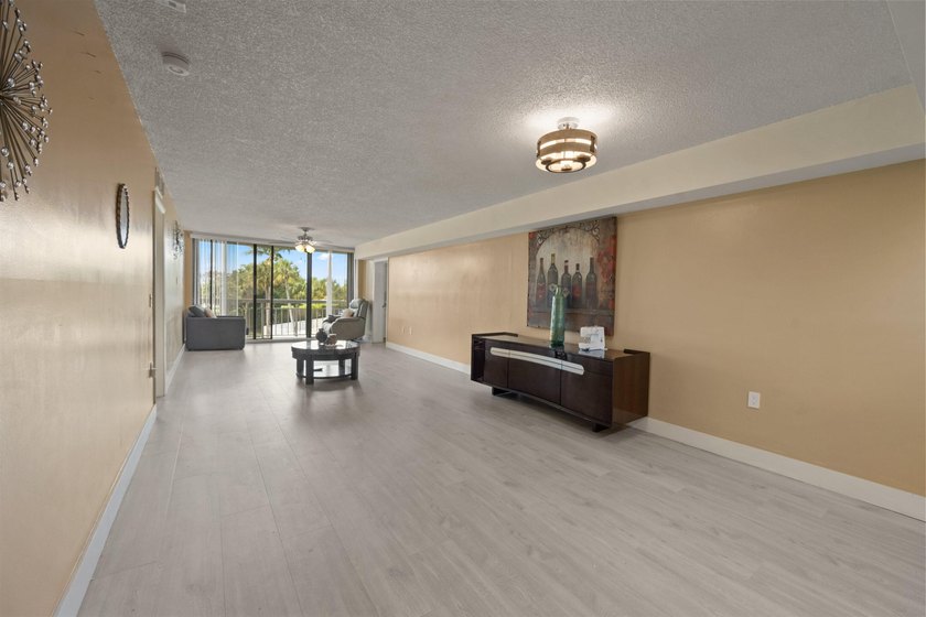 Great for investors rent right away with no waiting period - photo 4