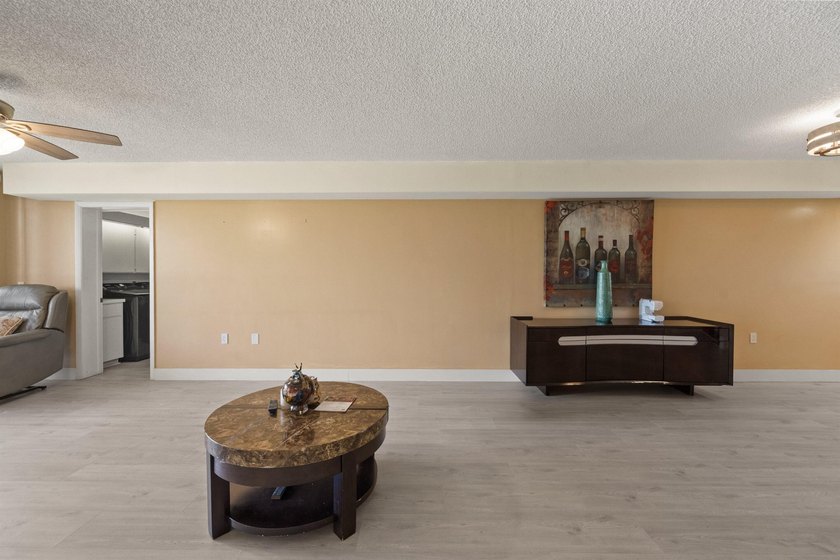 Great for investors rent right away with no waiting period - photo 7