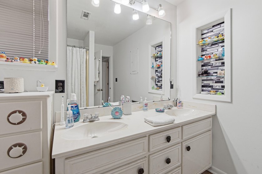 Tucked away in the heart of Santa Rosa Beach, this charming and - photo 22