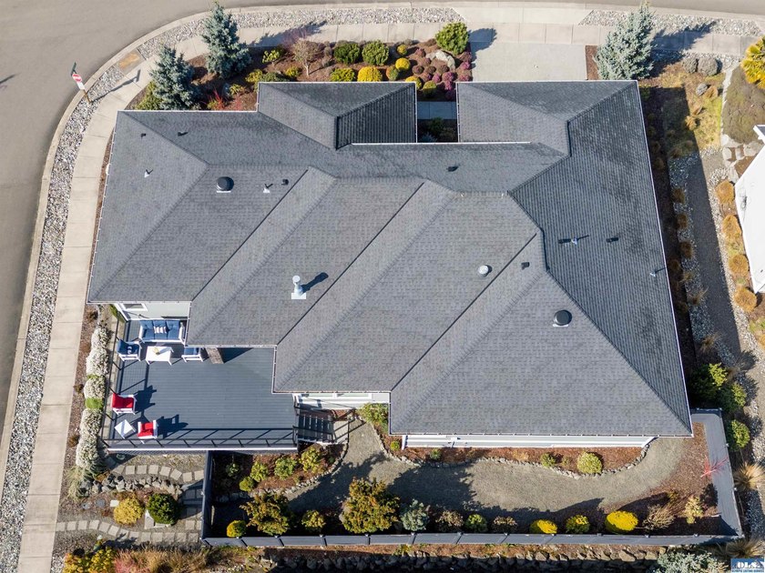 Absolutely stunning single level home in one of Sequim's best - photo 49