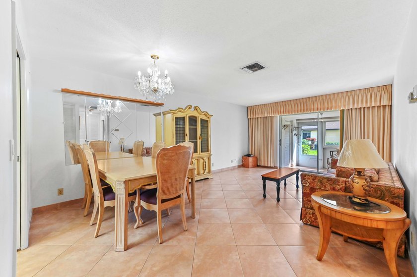 Welcome to Cresthaven Villas, a well-maintained 55+ community - photo 4