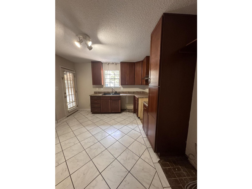Located in the Heart of Destin on Sea View Dr (aka Christmas - photo 3