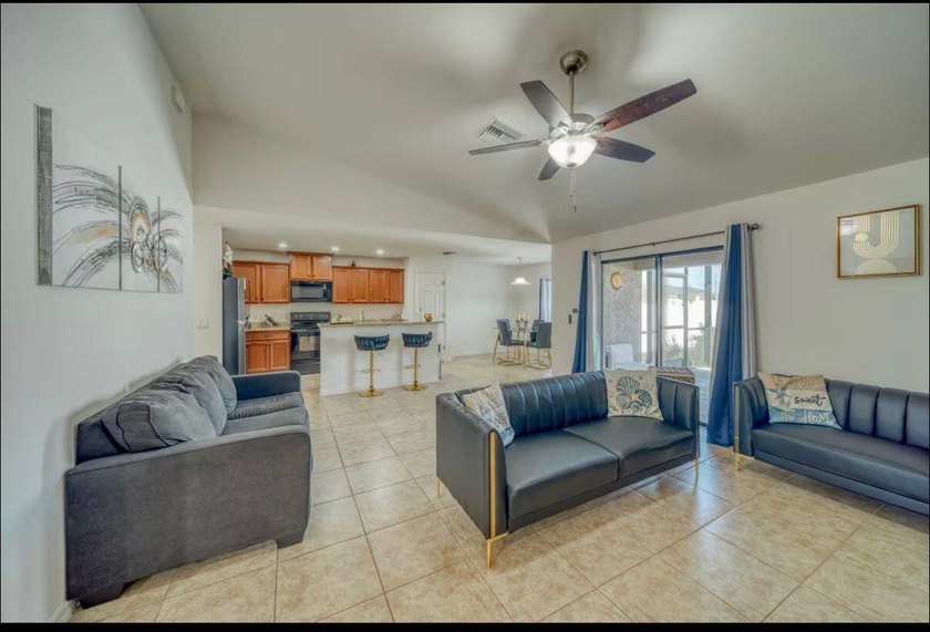 Discover this charming single-family home built in 2018 - photo 12