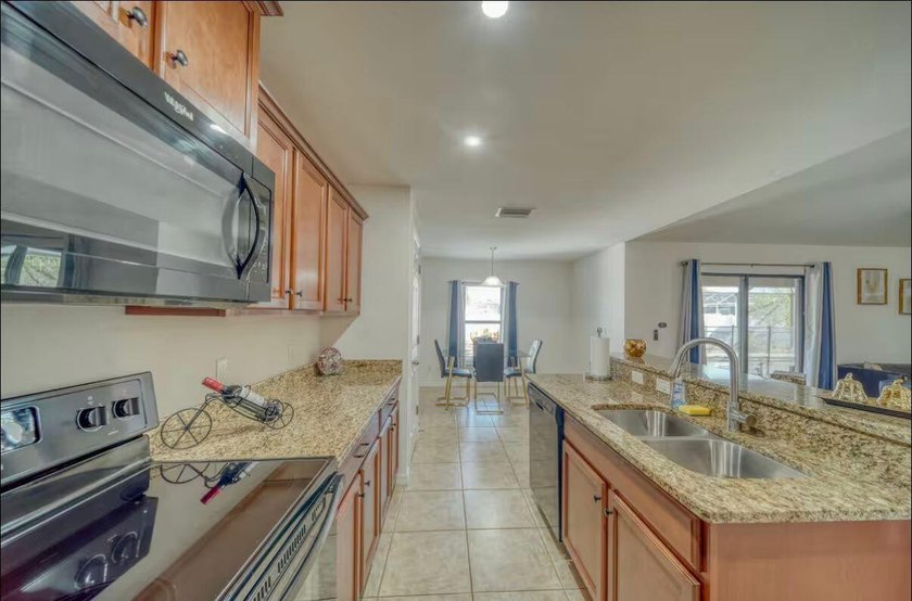 Discover this charming single-family home built in 2018 - photo 15
