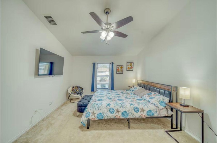 Discover this charming single-family home built in 2018 - photo 18
