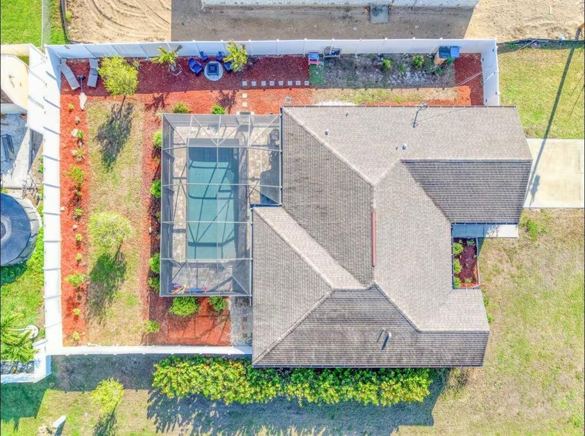 Discover this charming single-family home built in 2018 - photo 29