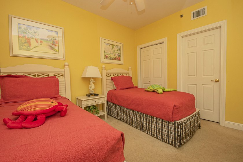 Are you looking for a 1744 sq ft. condo with a 1 Car Garage - photo 8