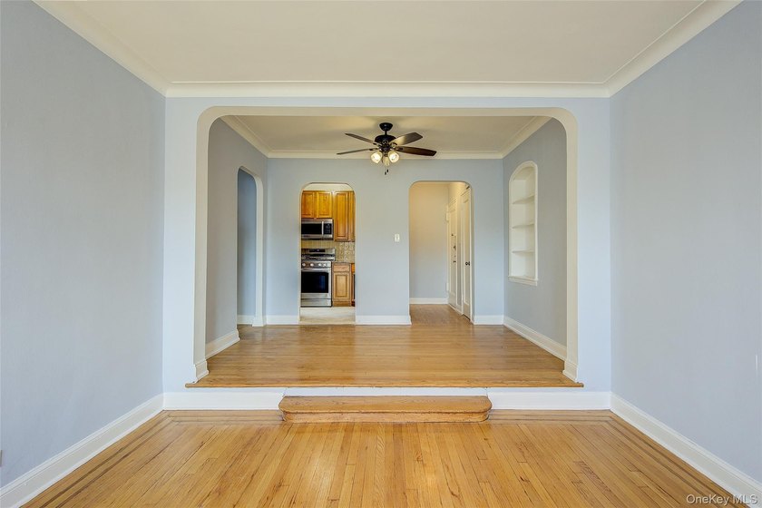 FOREST HILLS SOUTH - The Prewar Gem of Forest Hills. Welcome to - photo 11