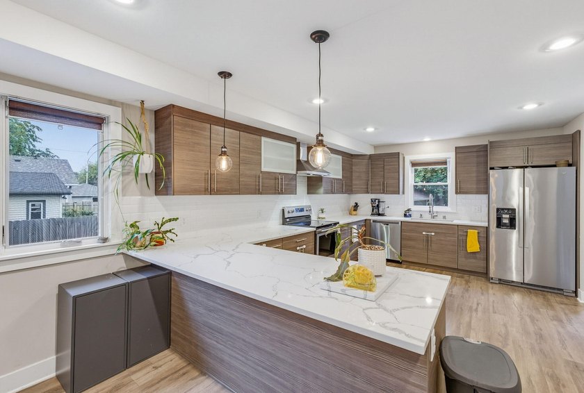 Exceptional 3BR, 2.5BA home built in 2020, offering the perfect - photo 13