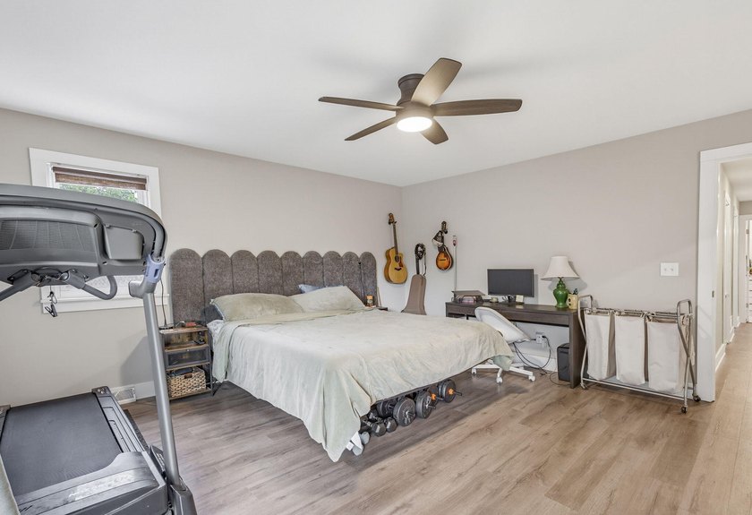 Exceptional 3BR, 2.5BA home built in 2020, offering the perfect - photo 21