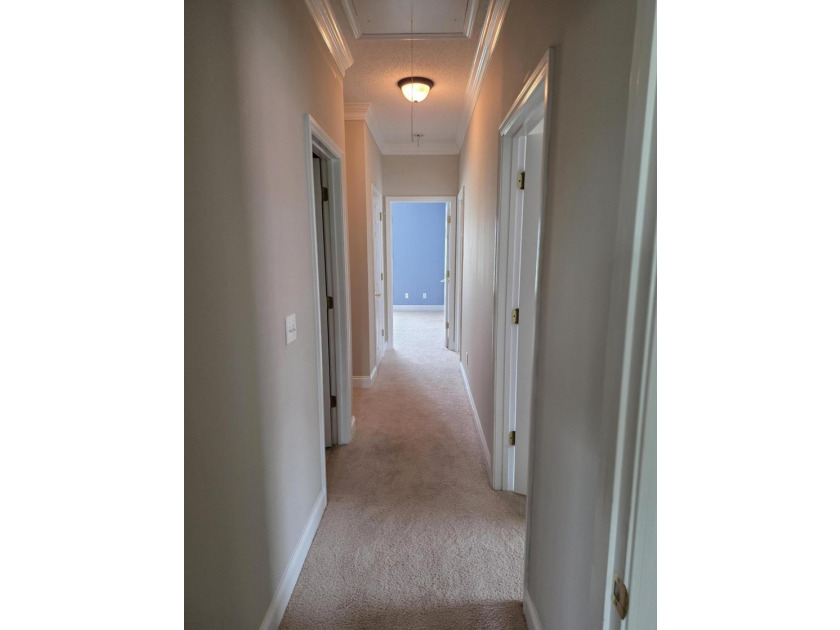 Superb four-bedroom, three-and-a-half-bathroom Beach Forest - photo 21