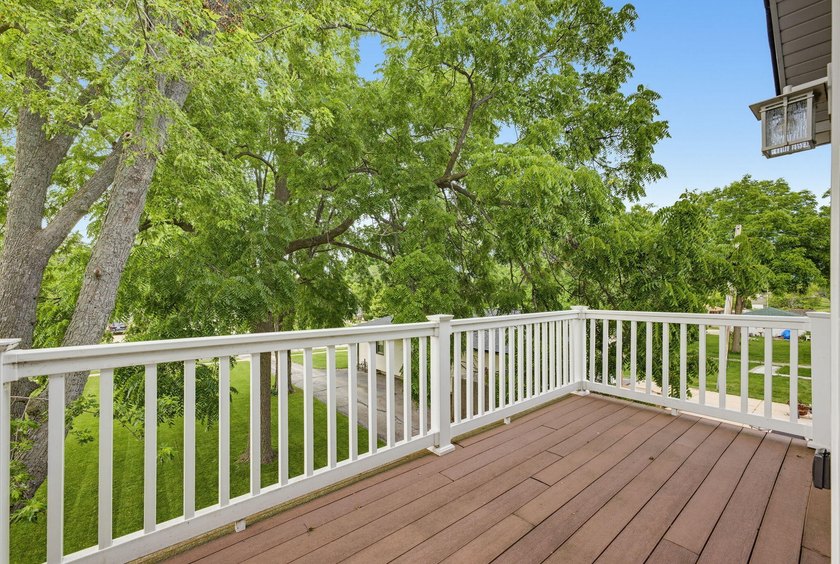 Exceptional 3BR, 2.5BA home built in 2020, offering the perfect - photo 23