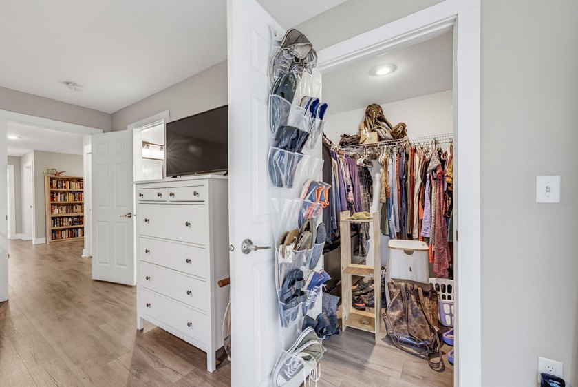 Exceptional 3BR, 2.5BA home built in 2020, offering the perfect - photo 24