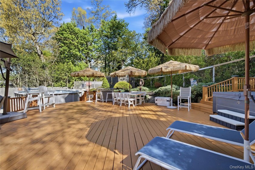 Welcome to this beautifully maintained 4 bedroom, 2.5-bath - photo 33