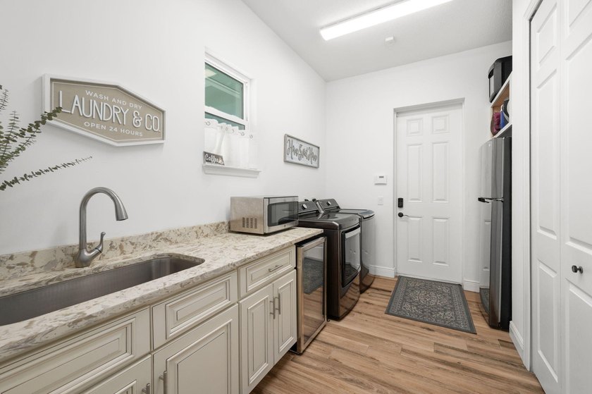 Meticulously maintained, custom built in 2017, 3 BR/ 2.5 BA CBS - photo 36
