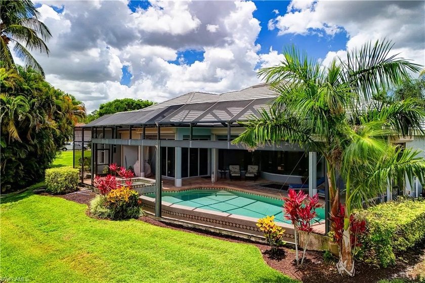 BRAND NEW TILE ROOF - INFINITY POOL WITH LAKE VIEWS - PANORAMIC - photo 39