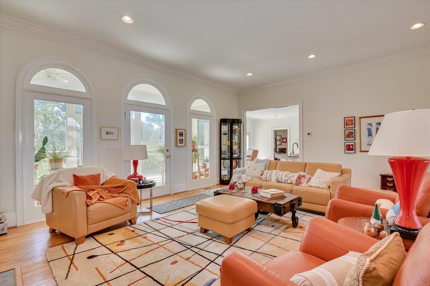 Welcome to this sprawling one-level ranch in Columbia County - photo 10