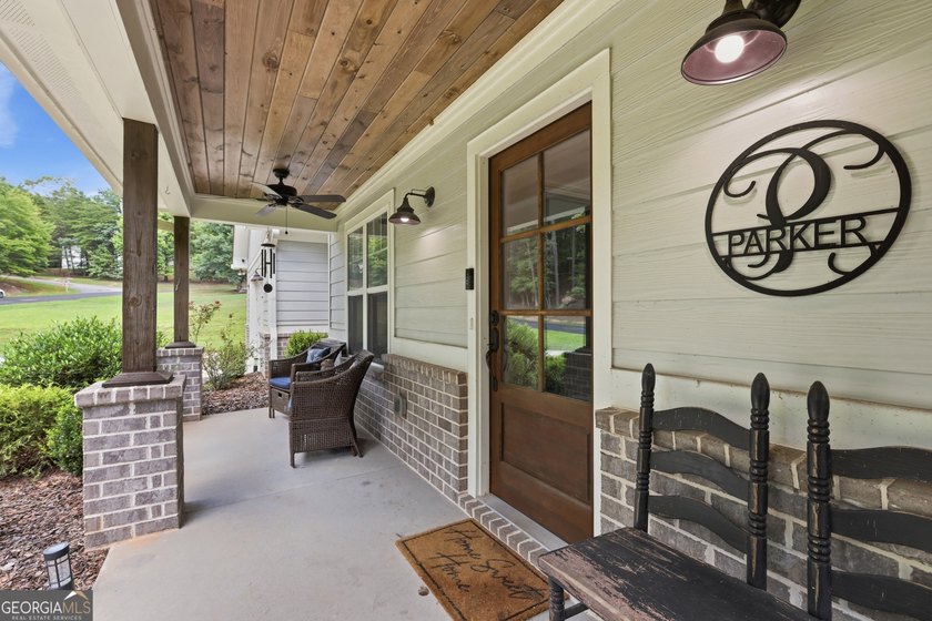 WELCOME HOME TO CHIMNEY LAKE - ADORABLE CRAFTSMAN RANCH ON OVER - photo 3