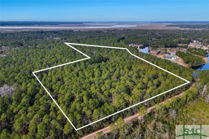 Hidden Gem in Richmond Hill! Discover a rare opportunity to own - photo 5
