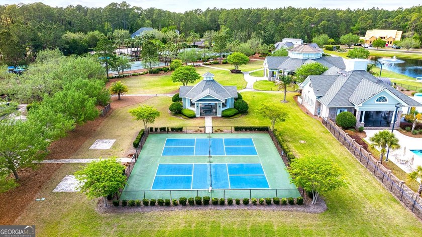 Deep water living starts right here on this remarkable live oak - photo 9