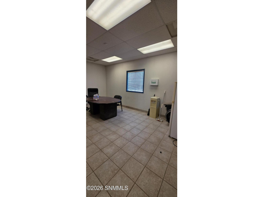 Well appointed multi use commercial building on a completed - photo 7