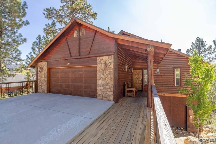 Beautiful Log-Style Mountain Home in prime Castle Glen Big Bear - photo 4