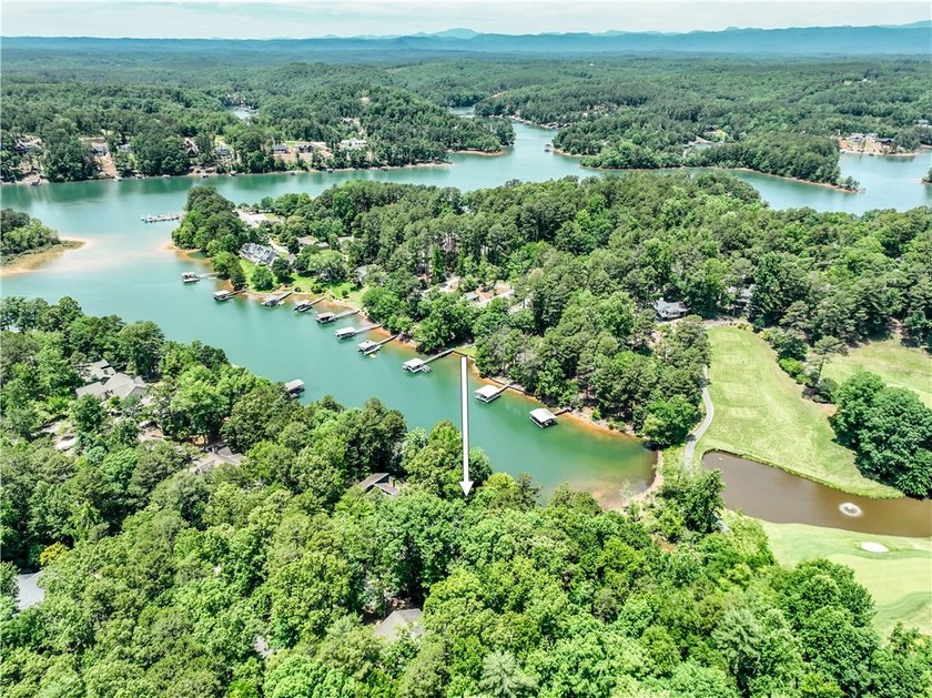 Experience The Keowee Life at 22 Mizzen Lane in Keowee Key, an - photo 8