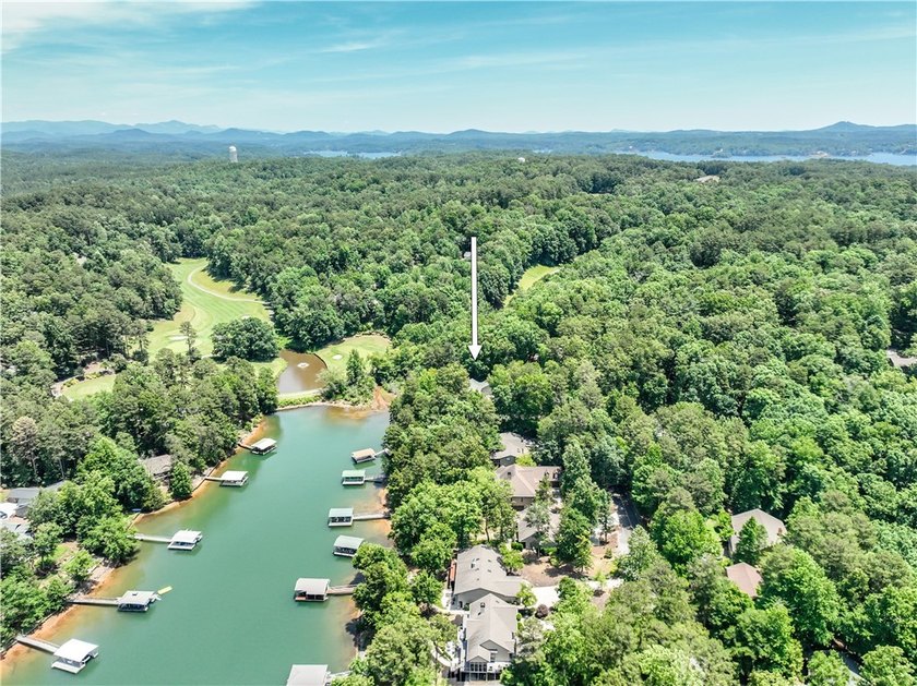 Experience The Keowee Life at 22 Mizzen Lane in Keowee Key, an - photo 9
