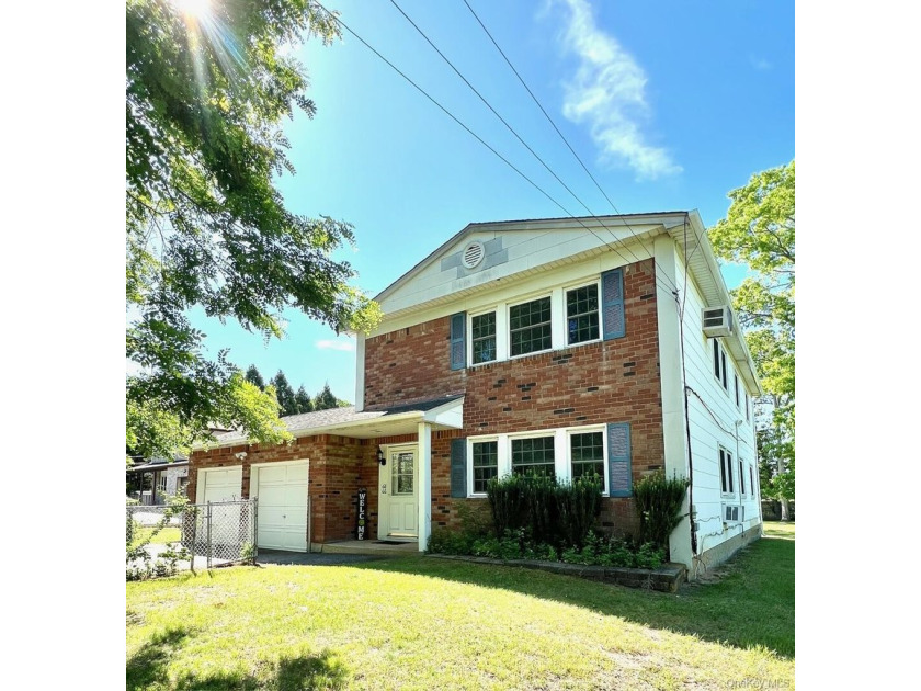 Exceptional opportunity to own a well-maintained - photo 2