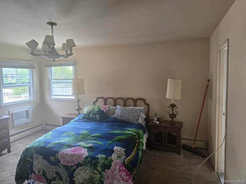 Attention All Buyers! Diamond in the rough. Location, Location! - photo 23