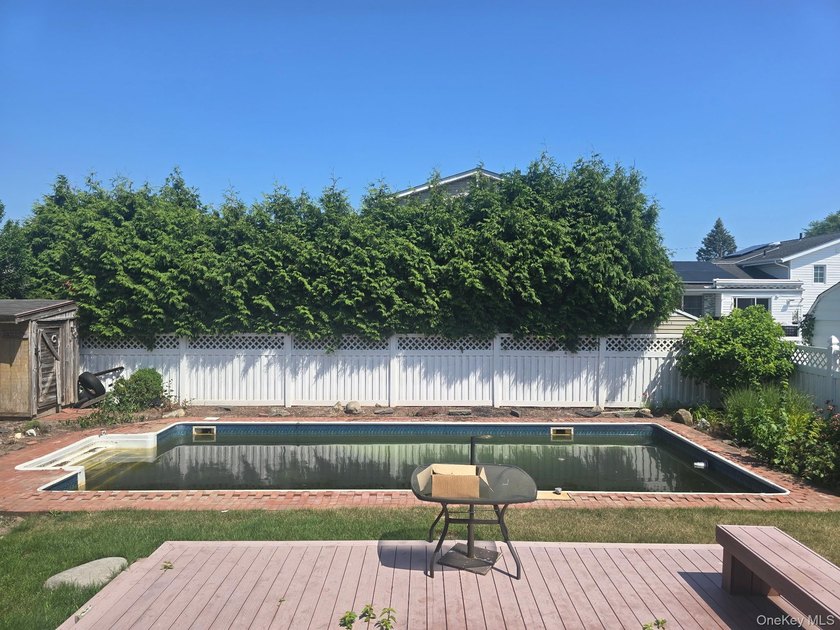 Attention All Buyers! Diamond in the rough. Location, Location! - photo 31