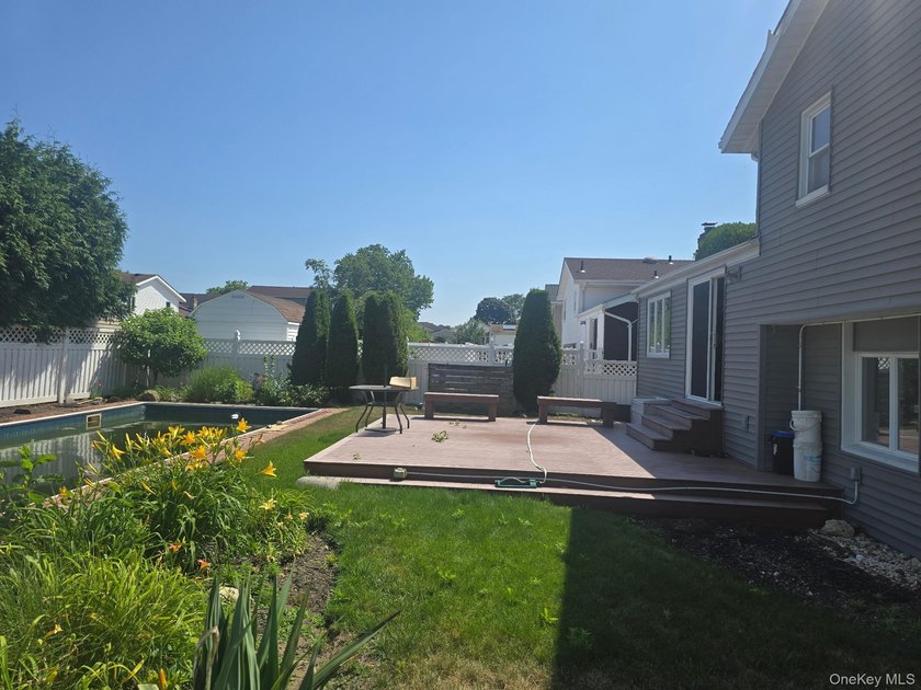 Attention All Buyers! Diamond in the rough. Location, Location! - photo 33