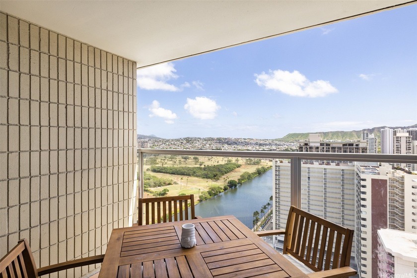 Discover this exceptional Studio condo, completely transformed - photo 5